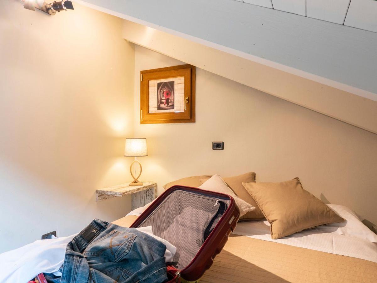 Appartamenti Villa Tonni กาบิชเชมาเร ภายนอก รูปภาพ