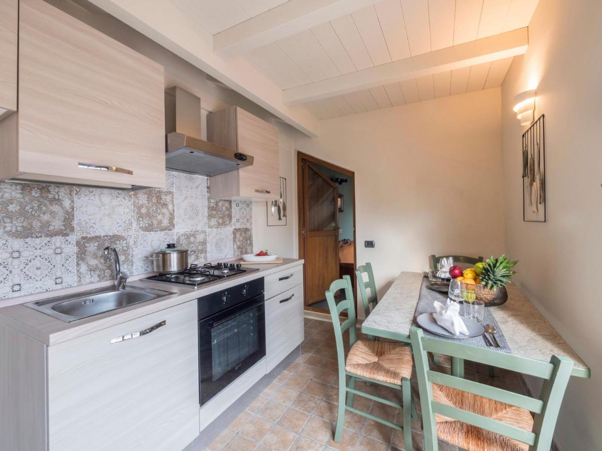 Appartamenti Villa Tonni กาบิชเชมาเร ภายนอก รูปภาพ