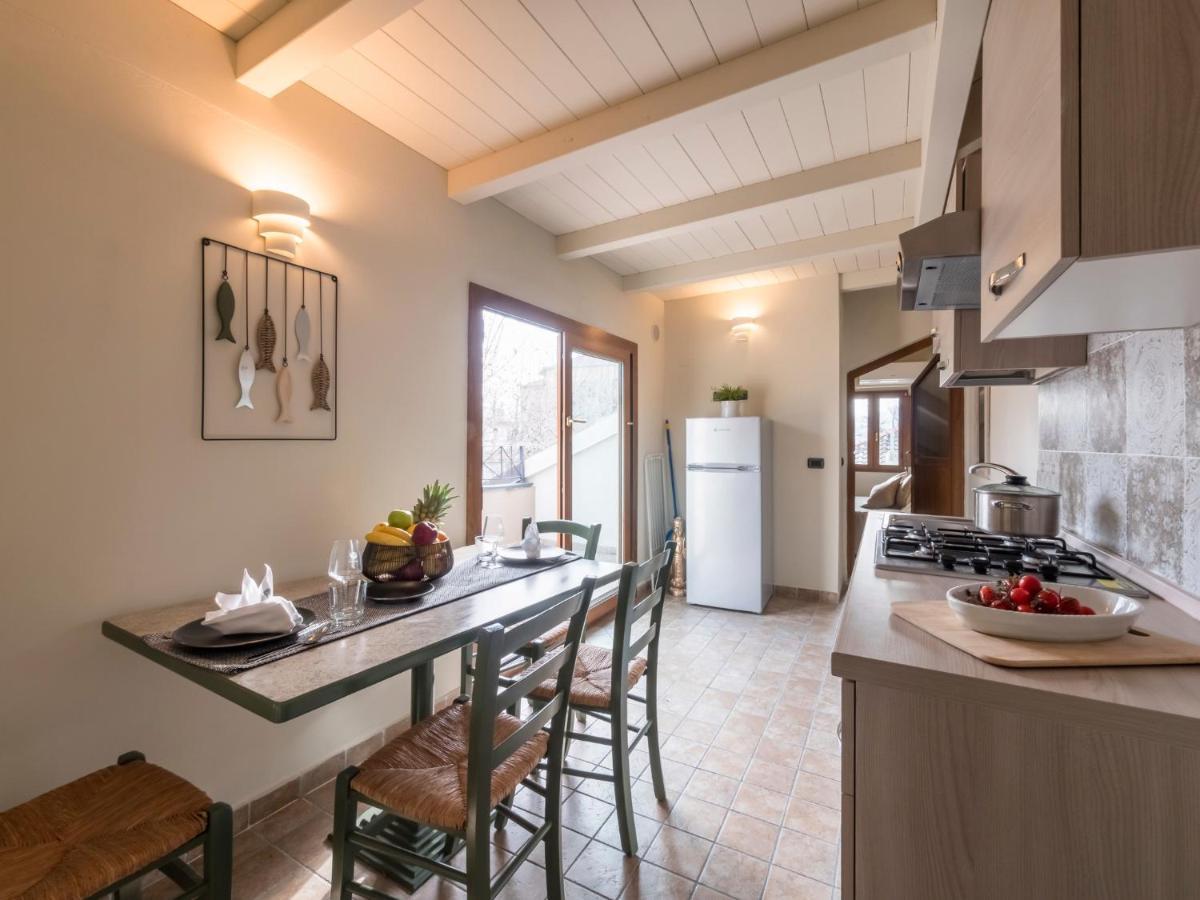 Appartamenti Villa Tonni กาบิชเชมาเร ภายนอก รูปภาพ